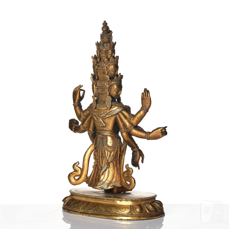 A Tibeto-Chinese gilt bronze figure of Avalokiteshvara Ekasdashamukra, - 图5